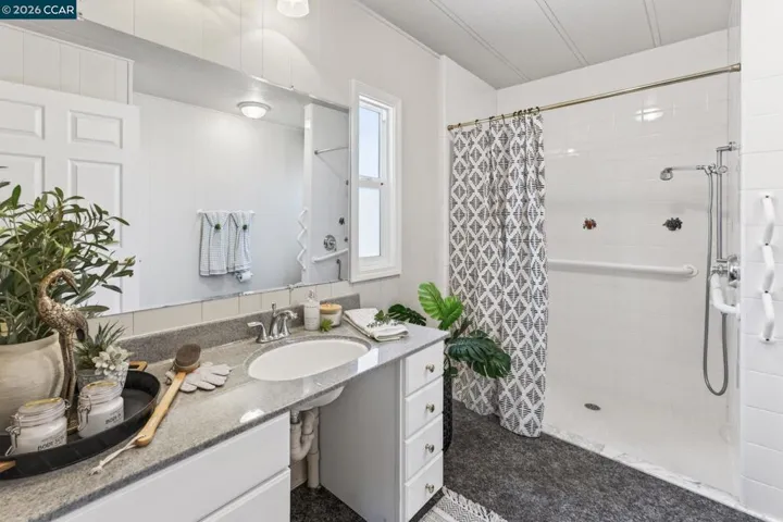 Ensuite Bath
