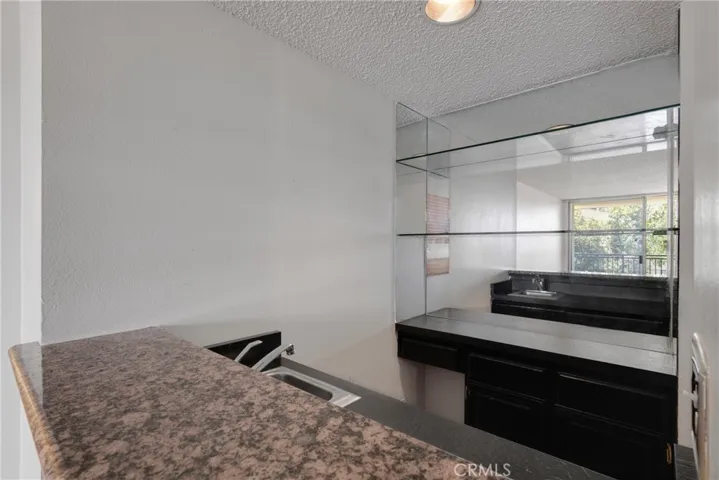 1340 S Beverly Glen 211, Los Angeles, California 90024