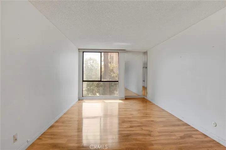 1340 S Beverly Glen 211, Los Angeles, California 90024