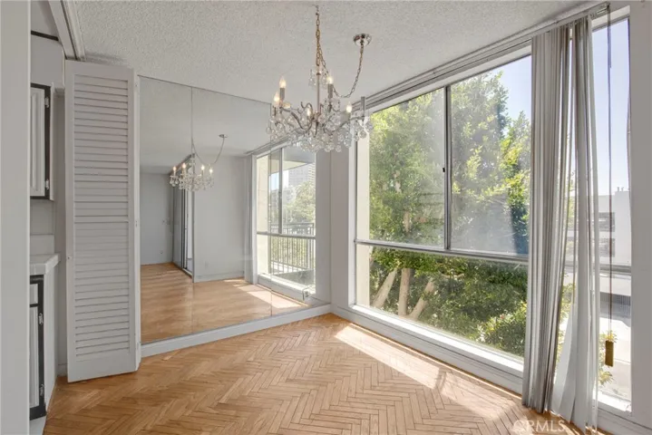 1340 S Beverly Glen 211, Los Angeles, California 90024