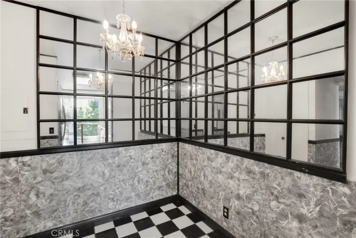 1340 S Beverly Glen 211, Los Angeles, California 90024
