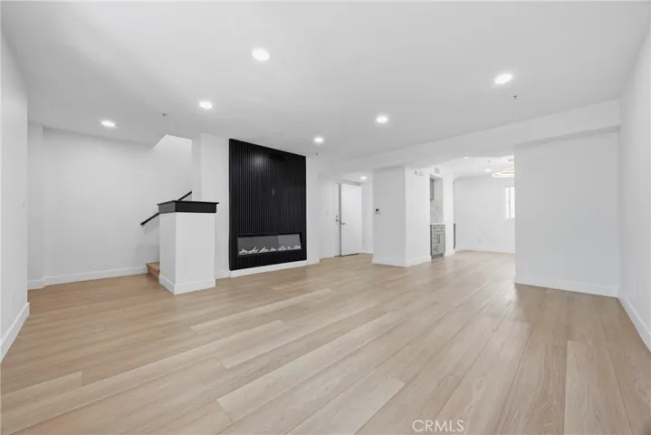 645 W Regent, Inglewood, California 90301