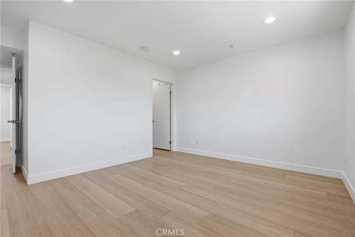 645 W Regent, Inglewood, California 90301