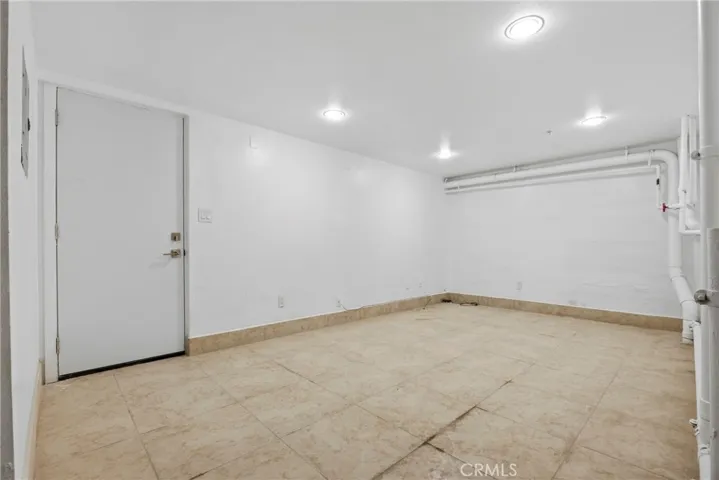 645 W Regent, Inglewood, California 90301