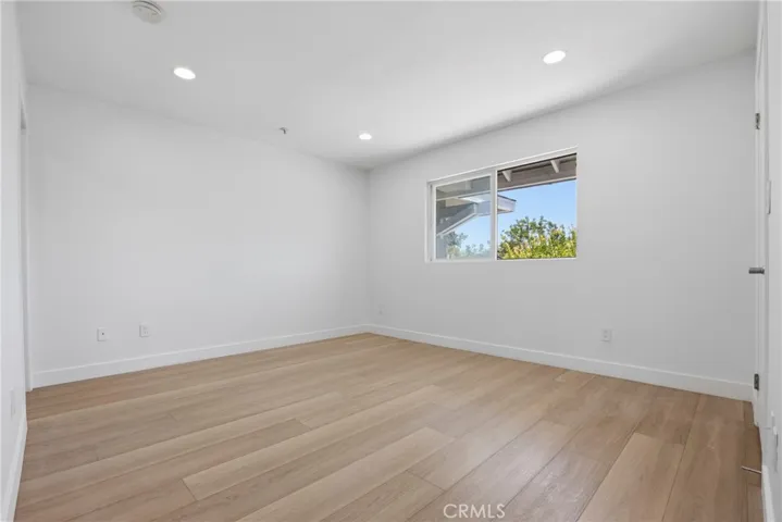 645 W Regent, Inglewood, California 90301