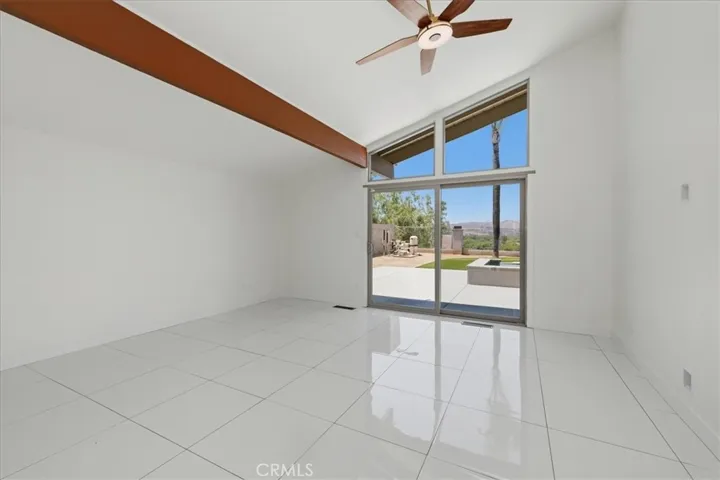 5813 Old Ranch, Riverside, California 92504
