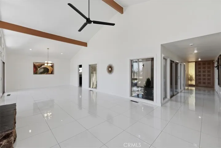 5813 Old Ranch, Riverside, California 92504