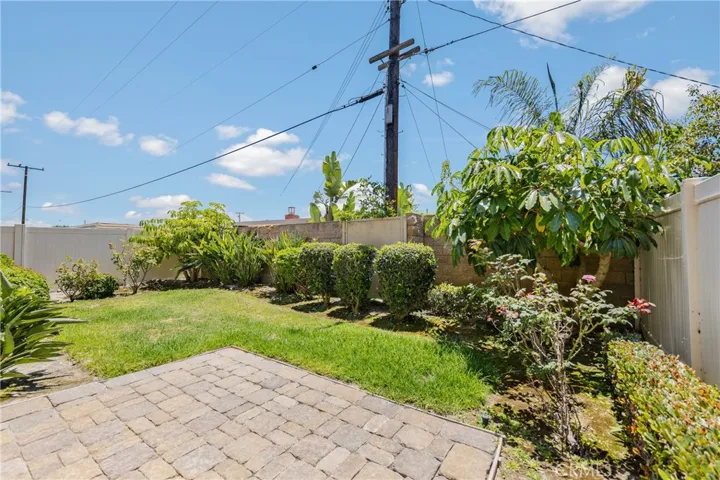 829 Lincoln Glen Drive, Buena Park, California 90620