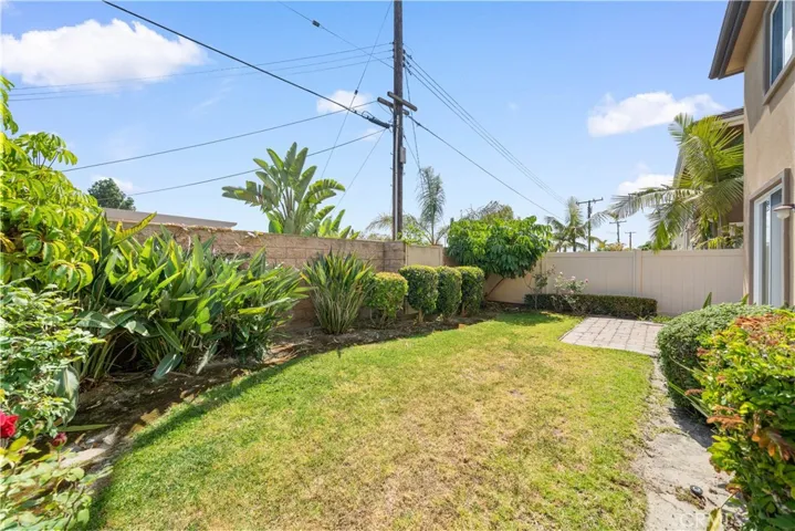 829 Lincoln Glen Drive, Buena Park, California 90620