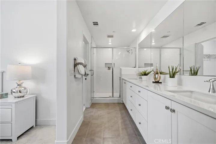 208 Yerba, Irvine, California 92618