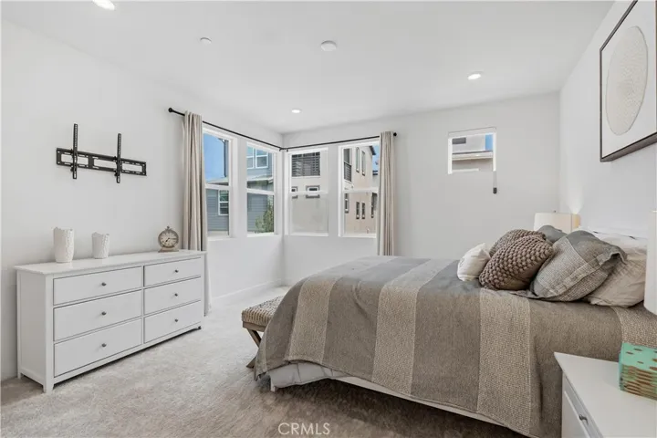208 Yerba, Irvine, California 92618
