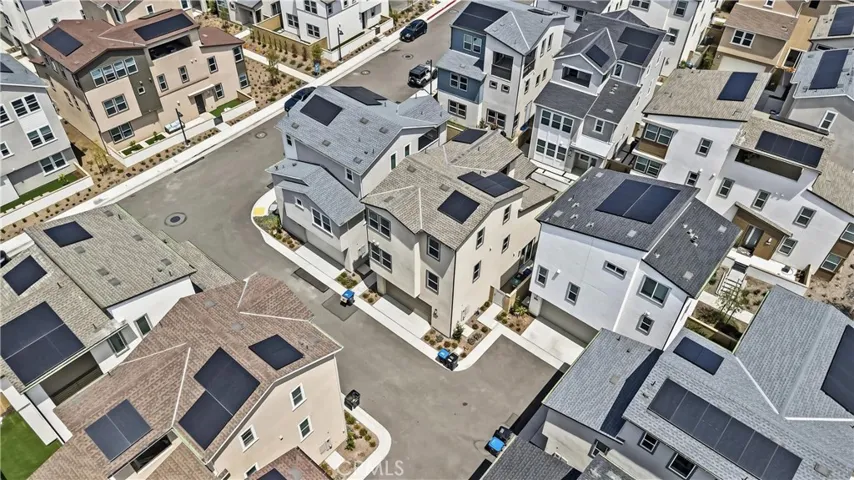208 Yerba, Irvine, California 92618