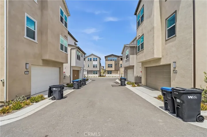 208 Yerba, Irvine, California 92618