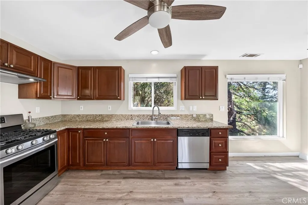 21515 Peak Circle, Cedarpines Park, California 92322 — photo 4
