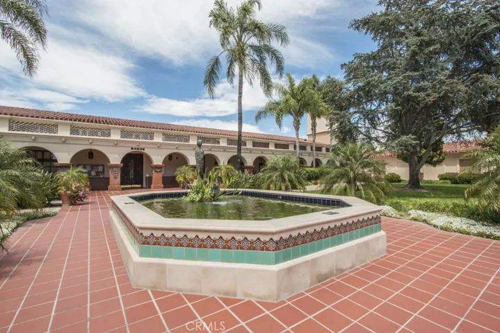 Clubhouse 1
