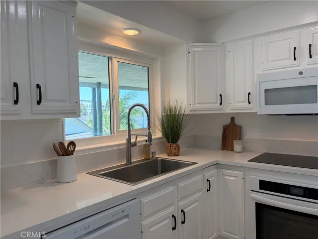 22663 Nadine Circle B, Torrance, California 90505