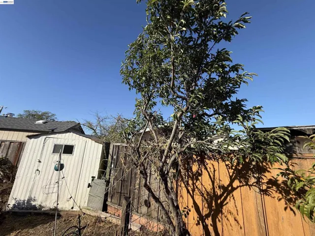 1362 Esser Ave, San Leandro, California 94579