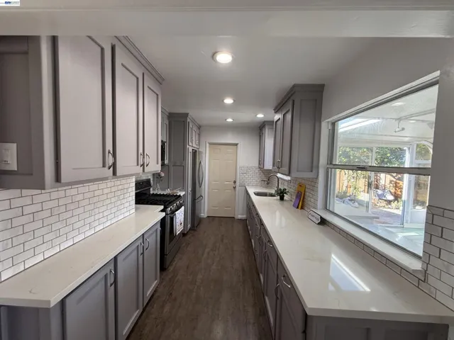 1362 Esser Ave, San Leandro, California 94579