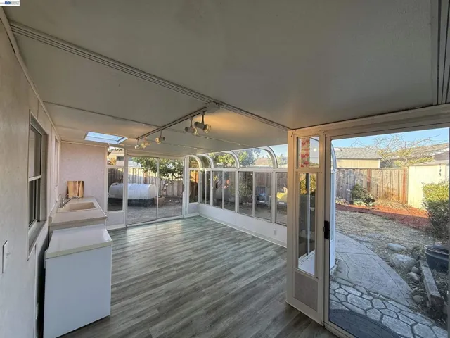 1362 Esser Ave, San Leandro, California 94579