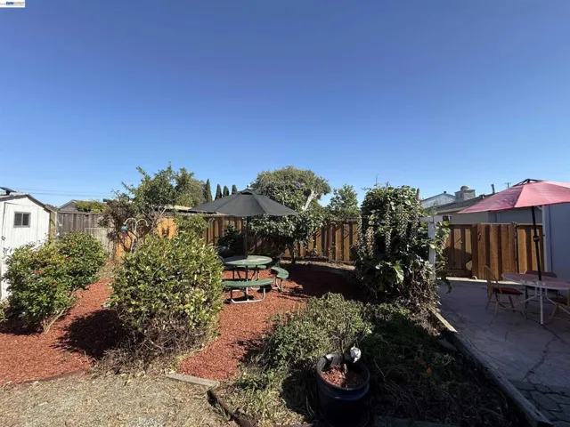 1362 Esser Ave, San Leandro, California 94579