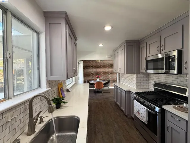 1362 Esser Ave, San Leandro, California 94579