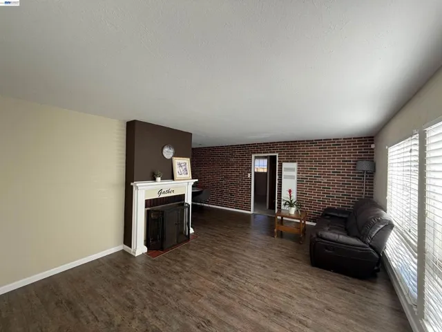 1362 Esser Ave, San Leandro, California 94579