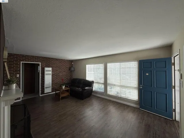 1362 Esser Ave, San Leandro, California 94579