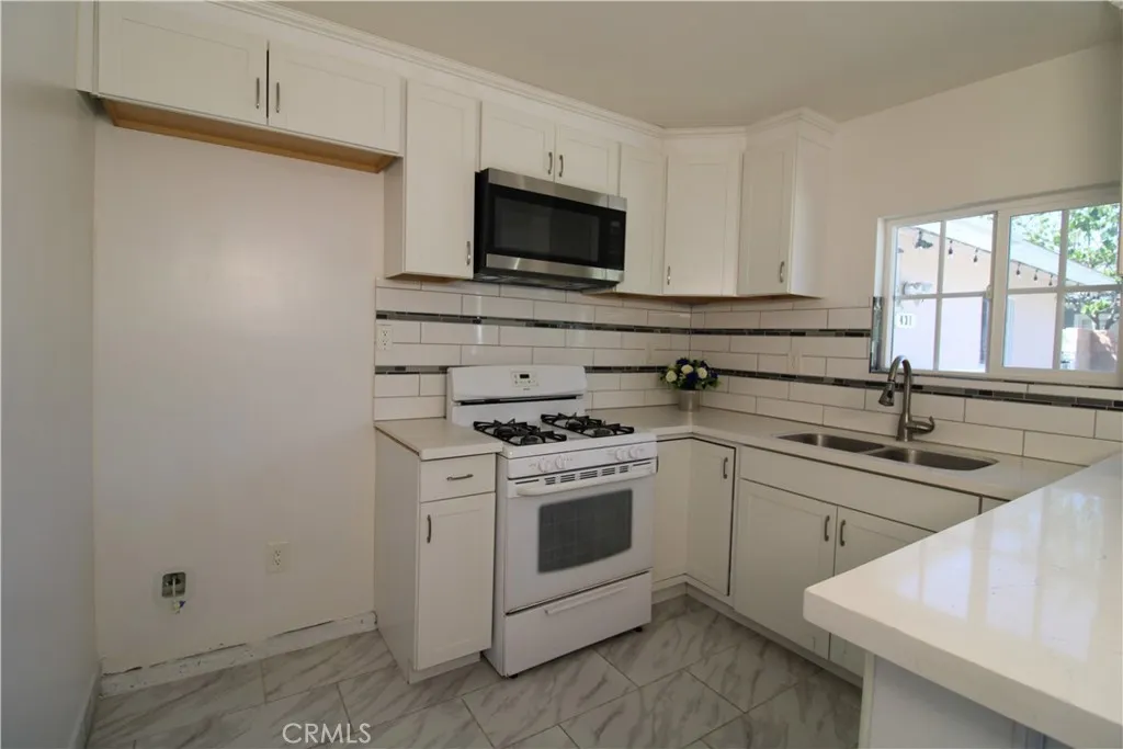 ADU, KITCHEN