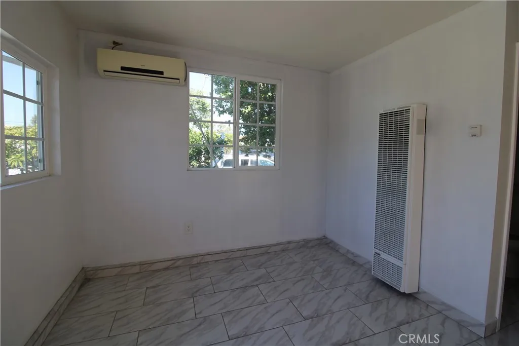 ADU, living room