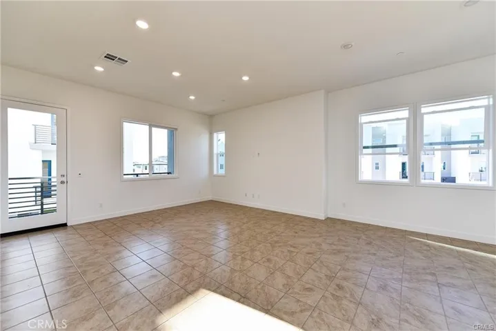258 Sash, Irvine, California 92618