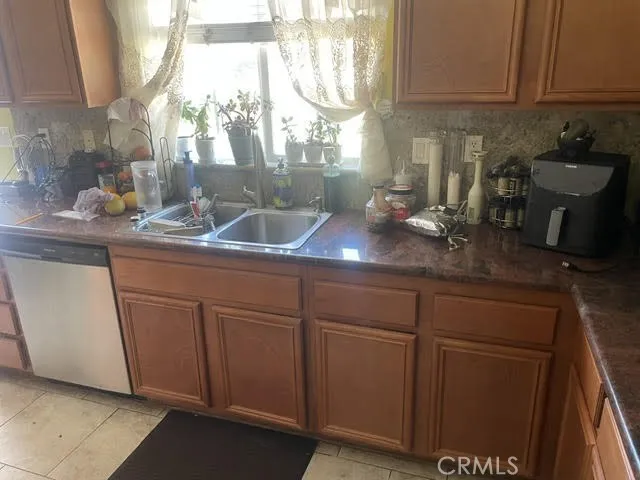 Kitchen 5