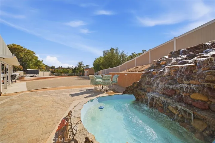 40312 Windsor, Temecula, California 92591