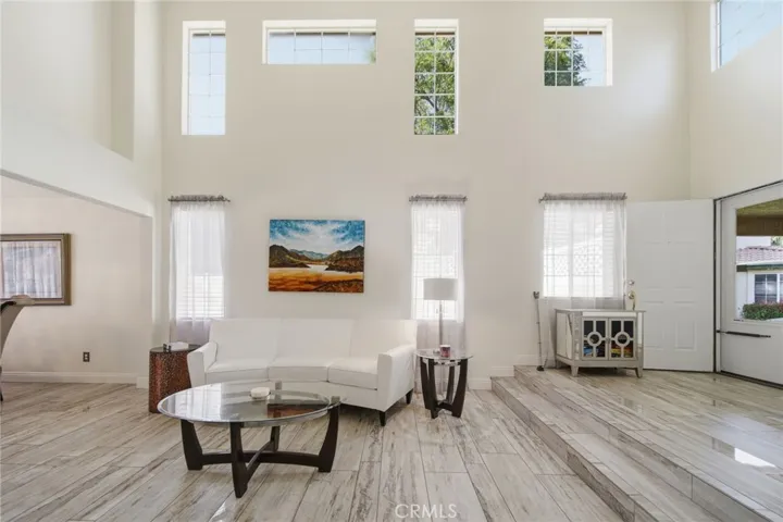 40312 Windsor, Temecula, California 92591