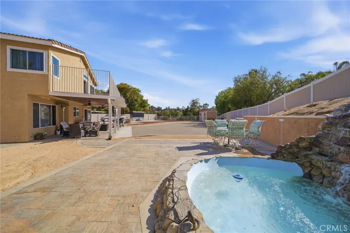 40312 Windsor, Temecula, California 92591