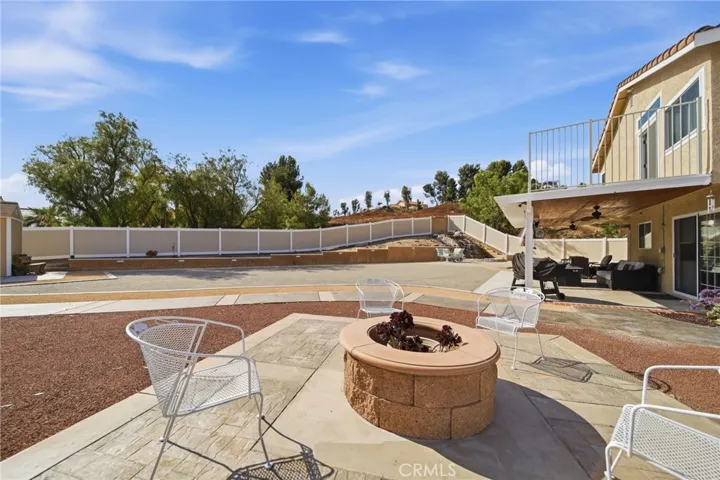 40312 Windsor, Temecula, California 92591