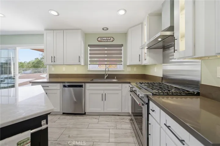 40312 Windsor, Temecula, California 92591