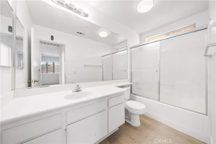 6766 Royal Crest Court, Fontana, California 92336