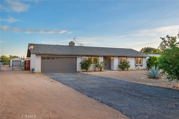 10966 Neola Road, Apple Valley, California 92308