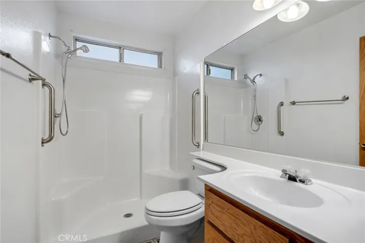 10966 Neola Road, Apple Valley, California 92308