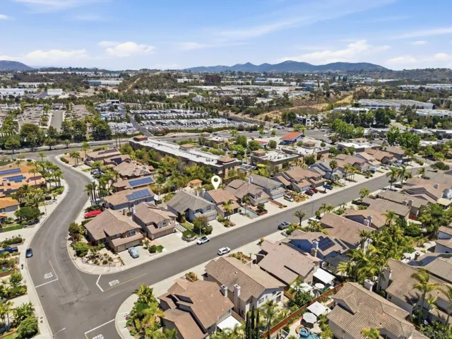 2214 Brookhaven, Vista, California 92081