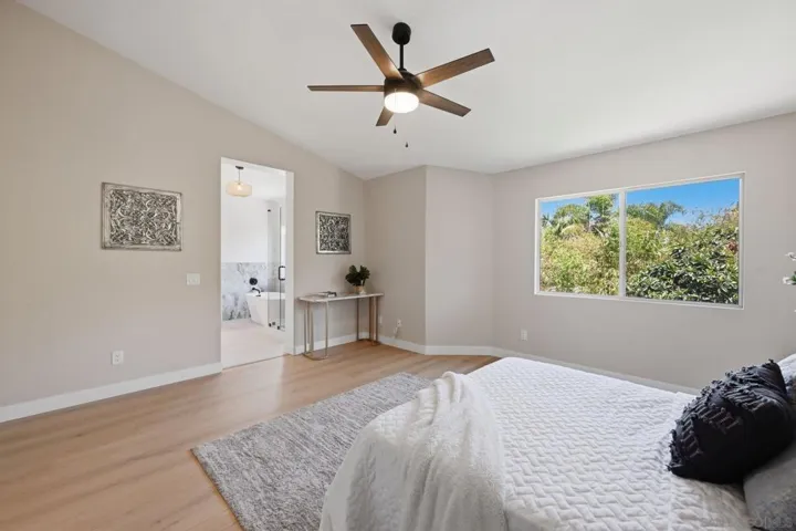 2214 Brookhaven, Vista, California 92081