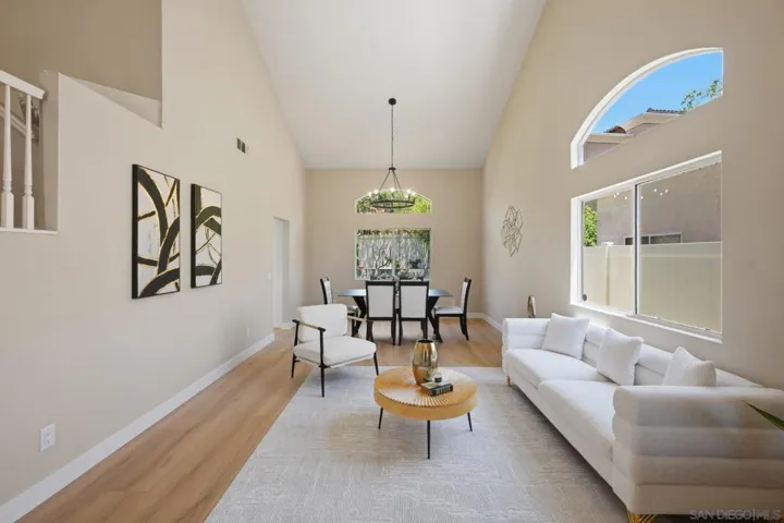 2214 Brookhaven, Vista, California 92081