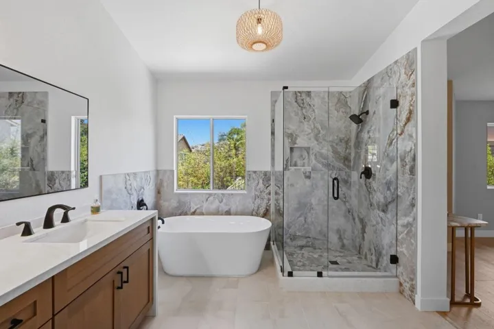 2214 Brookhaven, Vista, California 92081