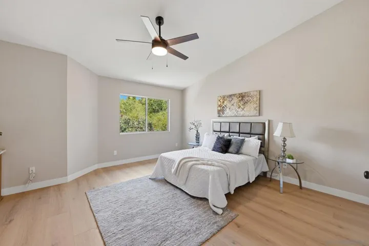 2214 Brookhaven, Vista, California 92081