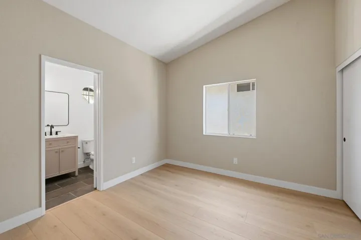 2214 Brookhaven, Vista, California 92081