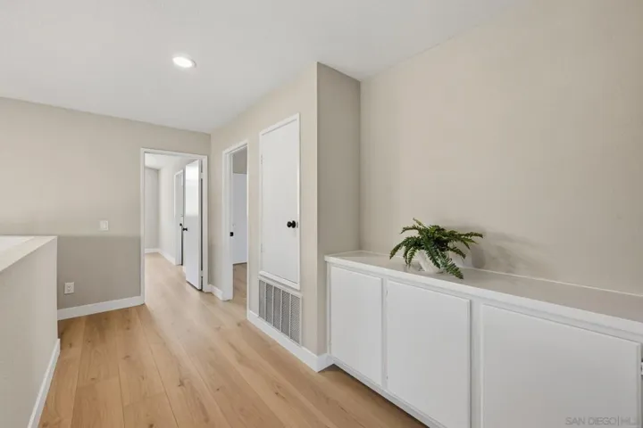2214 Brookhaven, Vista, California 92081