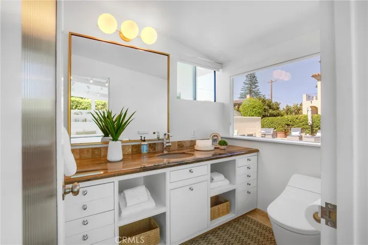 424 S Meadows Ave, Manhattan Beach, California 90266