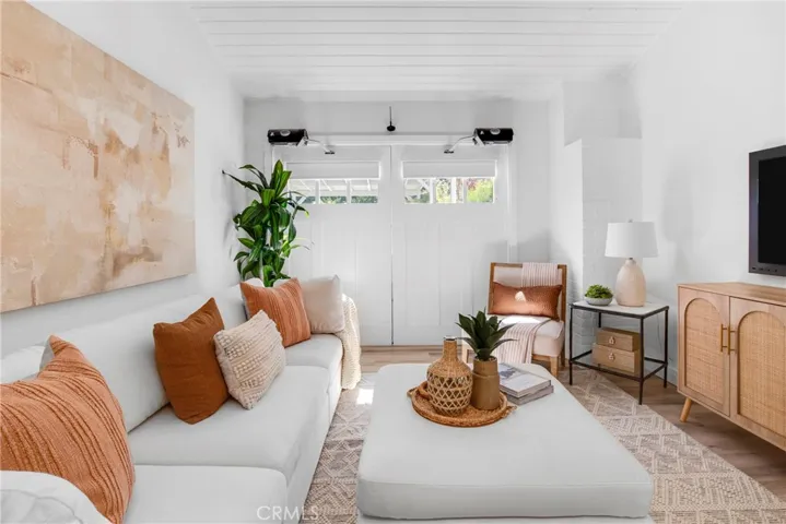 424 S Meadows Ave, Manhattan Beach, California 90266