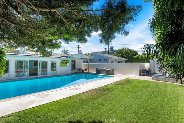 424 S Meadows Ave, Manhattan Beach, California 90266