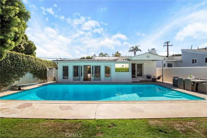424 S Meadows Ave, Manhattan Beach, California 90266